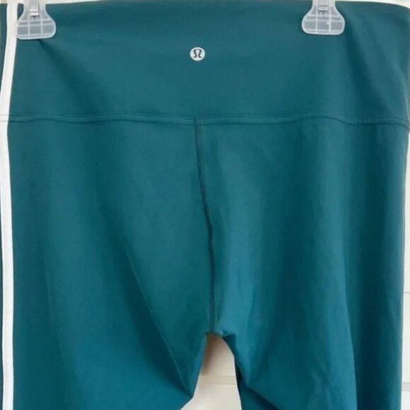 Lululemon | Take A Hint 7/8 Tight *25" Size 12 - Picture 11 of 12